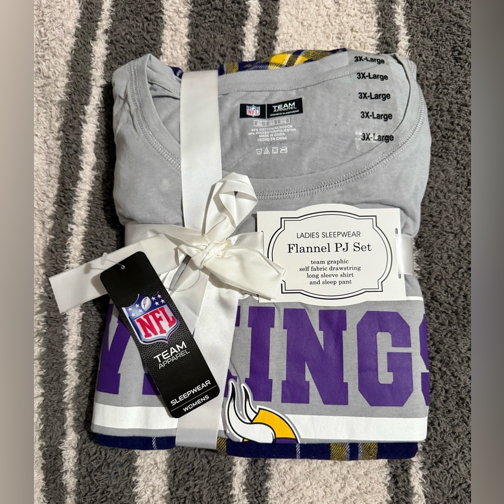 NWT WOMENS NFL PAJAMA SET WITH LONG SLEEVE TOP AND PANTS *VIKINGS* 3XL